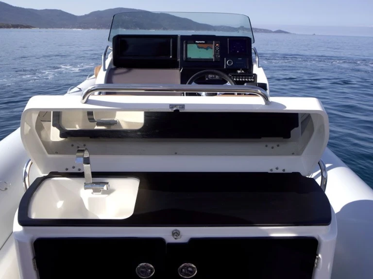 Vermietung Schlauchboot Zodiac mit Führerschein