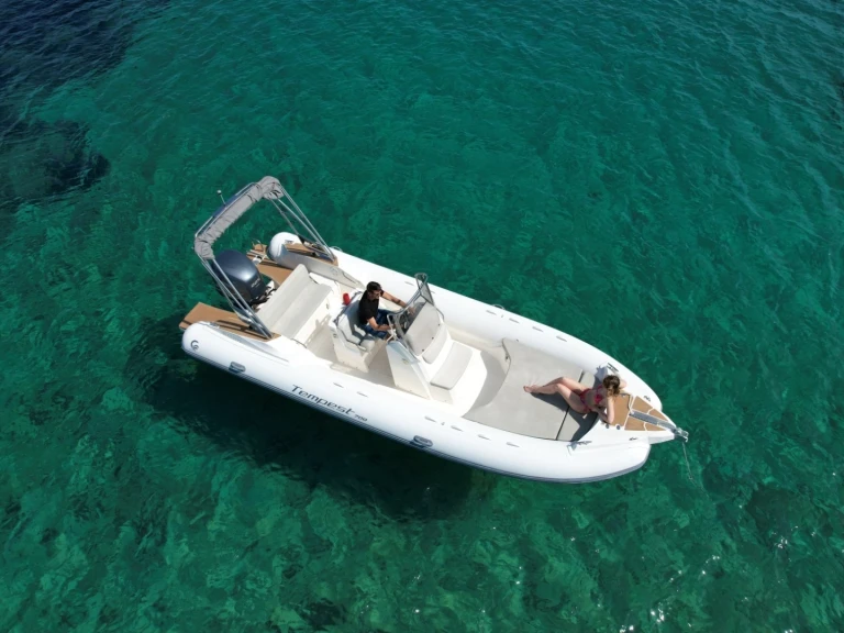 Schlauchboot mieten in Porto-Vecchio - Capelli Tempest 700