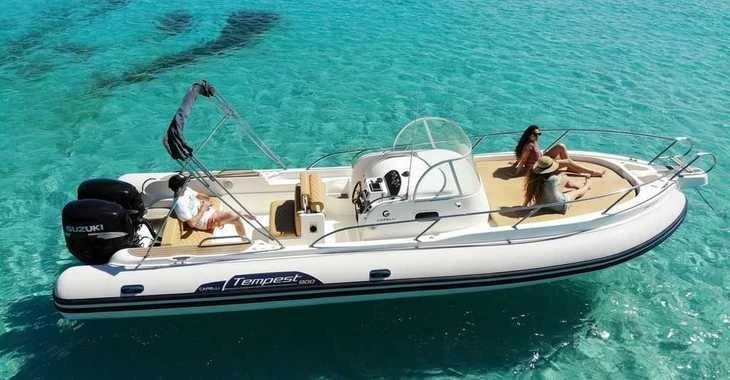 Ein Capelli CAPELLI 900 TEMPEST mieten in Porto-Vecchio