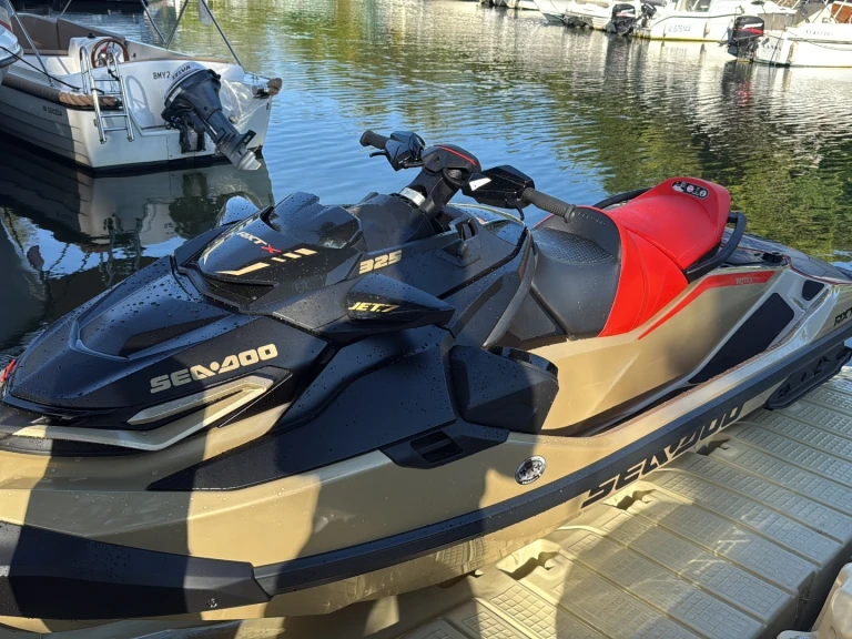 Sea-Doo RXT-X RS 325 mieten Mandelieu-la-Napoule