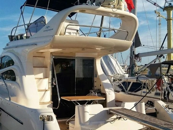 Bootsverleih Azimut Azimut 42 Cogolin Samboat