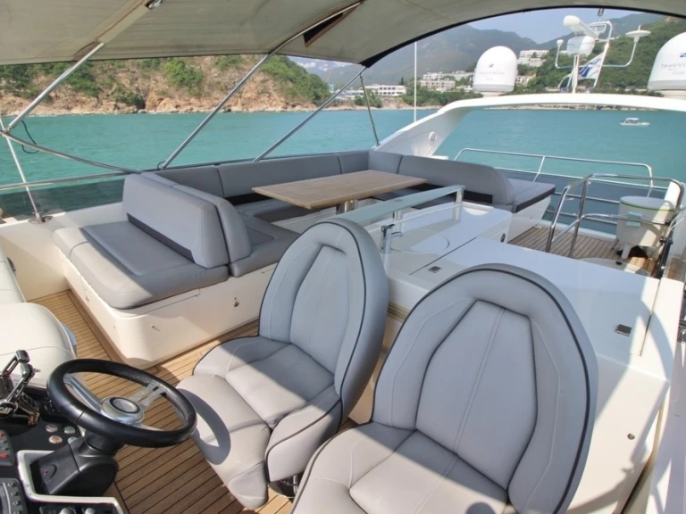 YachtCharter in Beaulieu-sur-Mer - Princess Princess 64 auf SamBoat