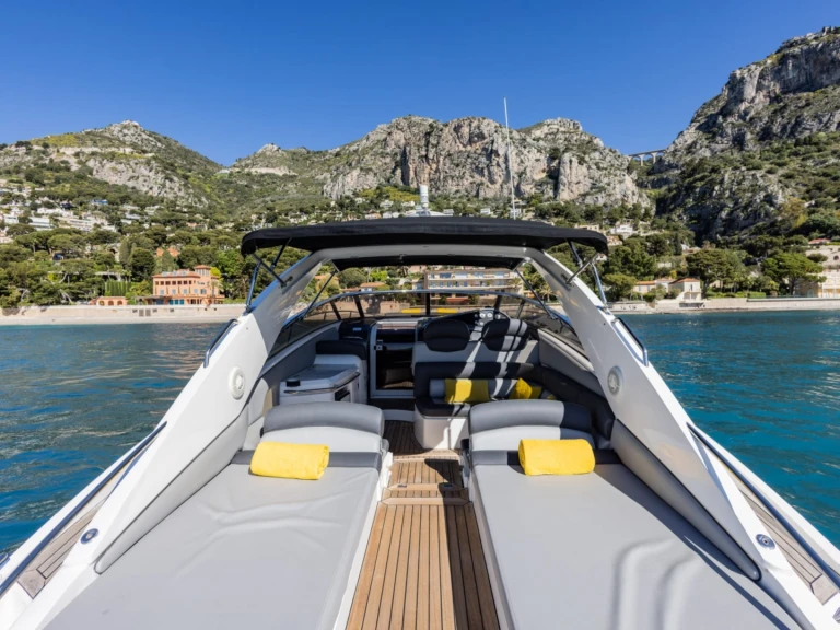 Vermietung Yacht Sunseeker mit Führerschein