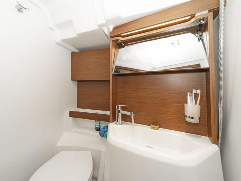 Vermietung Segelboot Bénéteau mit Führerschein