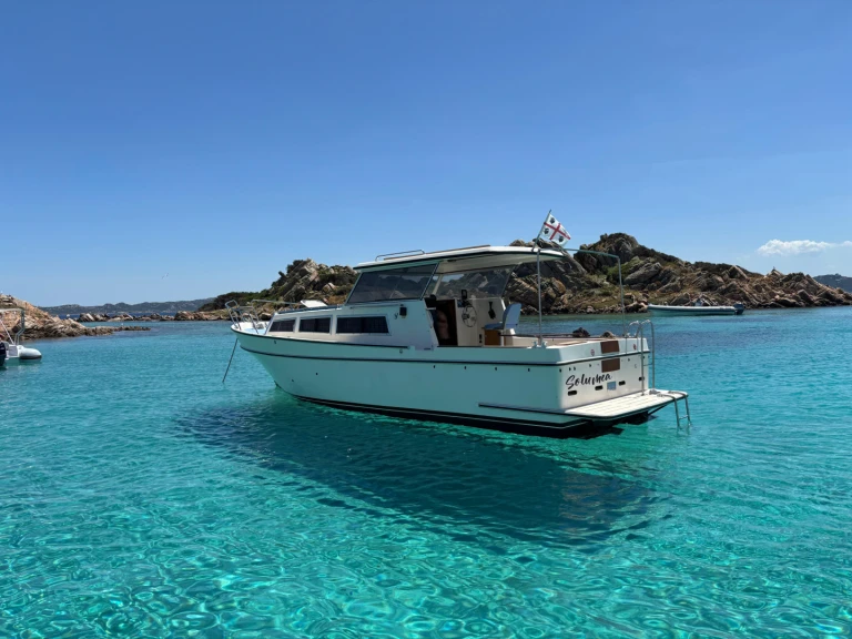 YachtCharter in La Maddalena - Omnia Nautica Omnia 95/1 auf SamBoat