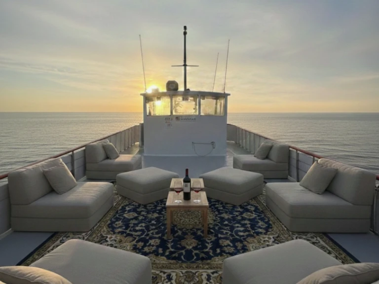 Ein Artesanal Golondrina mieten in Marina Botafoch