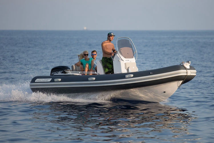 Schlauchboot mieten in Trégastel zum besten Preis