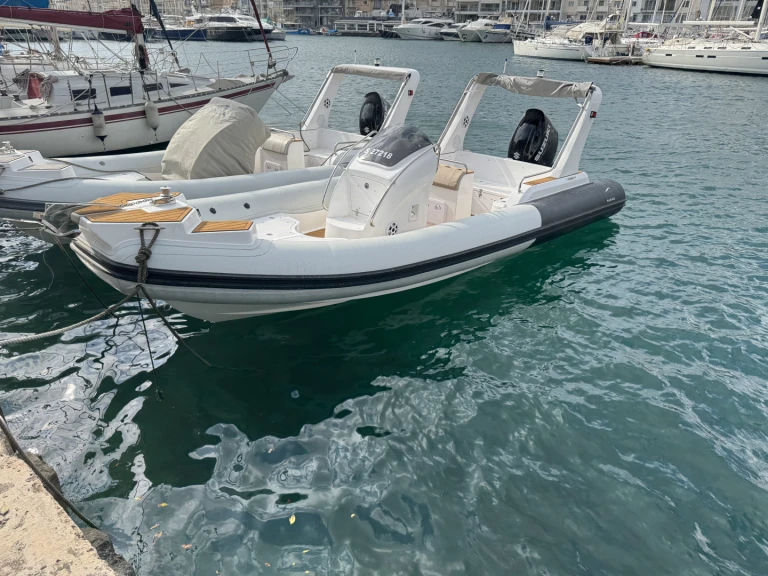 YachtCharter in Pietà - Onda marine 750 auf SamBoat
