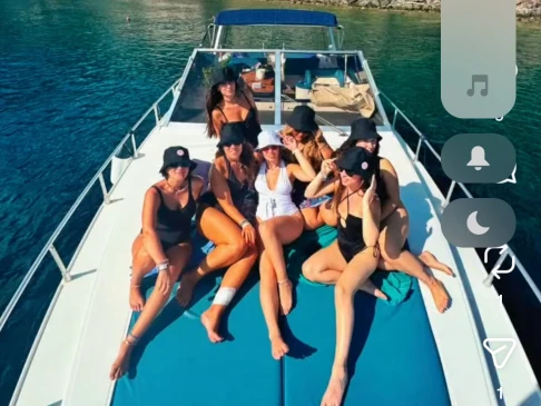 Boot mieten Forio günstig Mochi 42 open