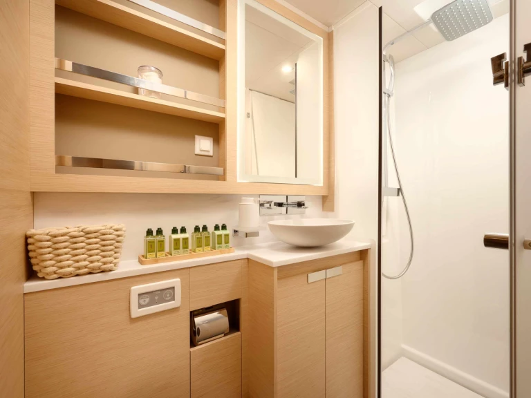 Katamaran mit oder ohne Skipper Fountaine Pajot mieten in Trogir