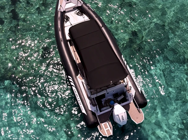 Ein Zenit Hunter 800 mieten in Split