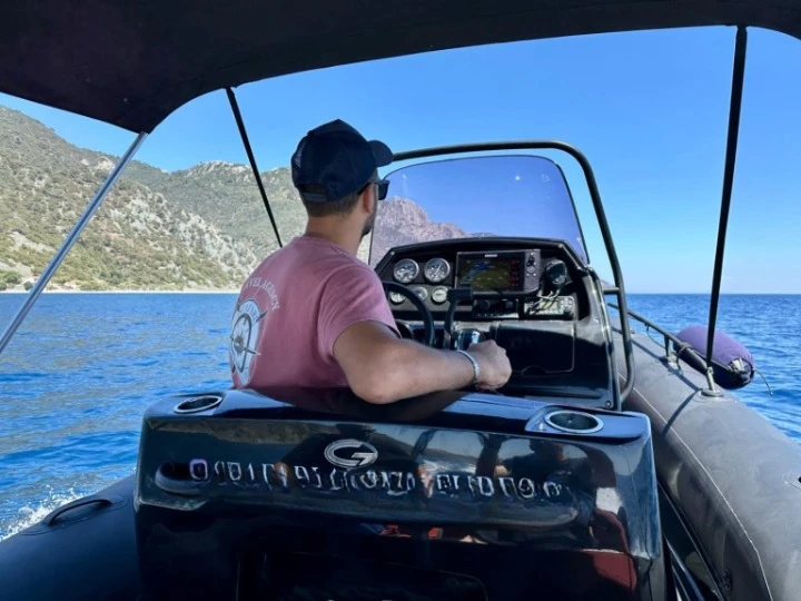 Schlauchboot mieten in Plomári zum besten Preis