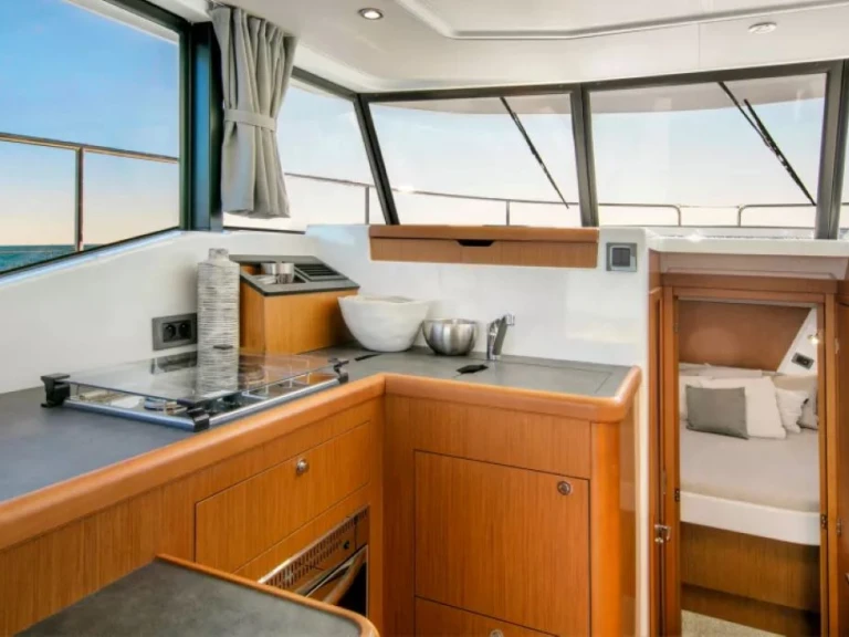 Motorboot mit oder ohne Skipper Bénéteau mieten in Zadar