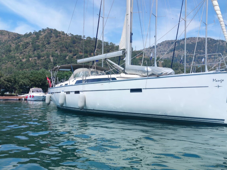 Ein Bavaria Cruiser 51 mieten in Göcek