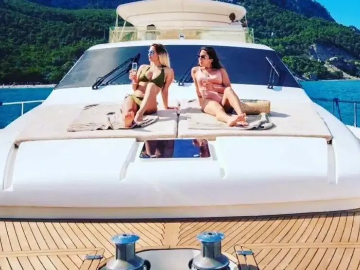 Vermietung Segelboot Custom mit Führerschein