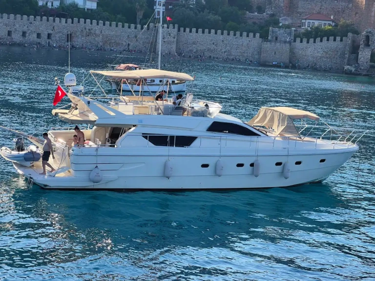 Yacht mit oder ohne Skipper Custom mieten in Alanya