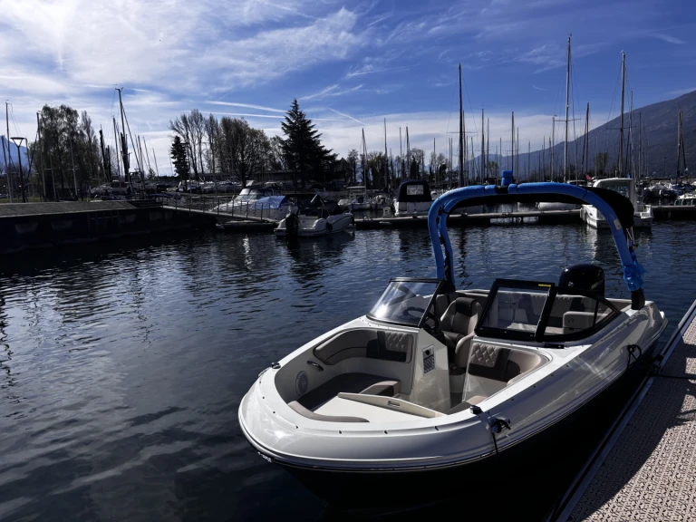 Motorboot mieten in Aix-les-Bains - Bayliner VR4