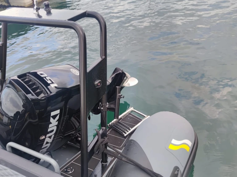 Schlauchboot mieten in Dinard zum besten Preis