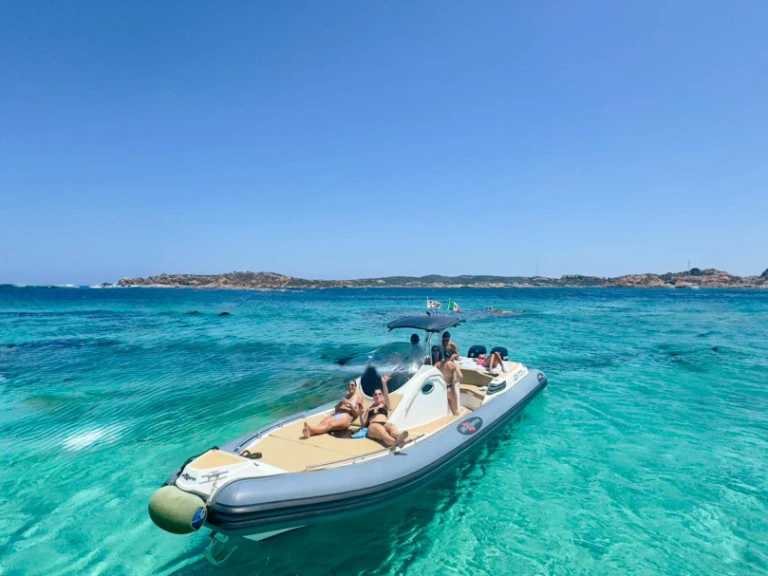Vermietung Schlauchboot Altamarea mit Führerschein