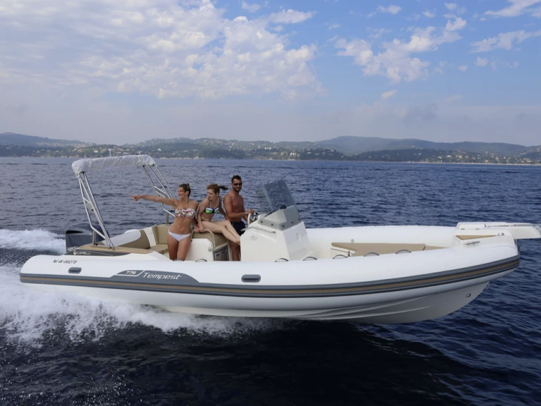 Schlauchboot mieten in Fréjus - Capelli Tempest 775 Open
