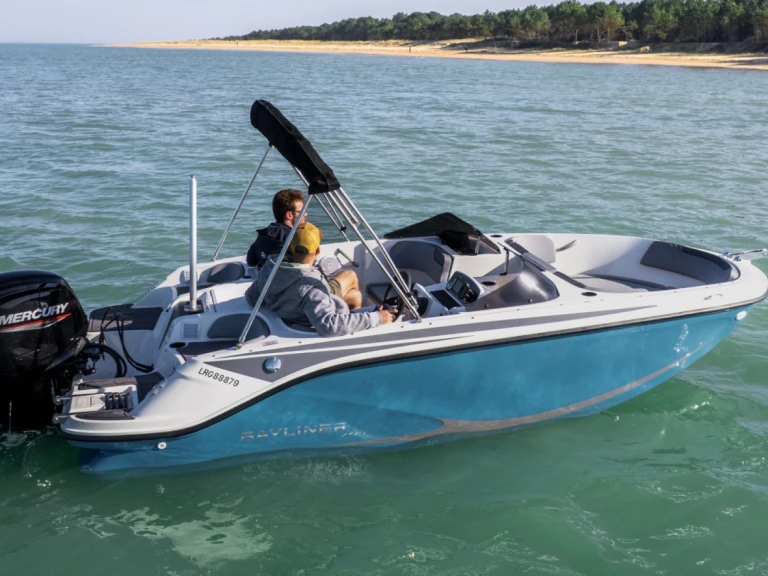 Motorboot mieten in Soubise - Bayliner ELEMENT M17