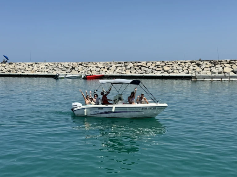 Rainieri Azzurra 500 mieten Estepona