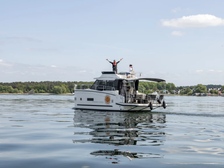 Motorboot mieten in Fleesensee zum besten Preis