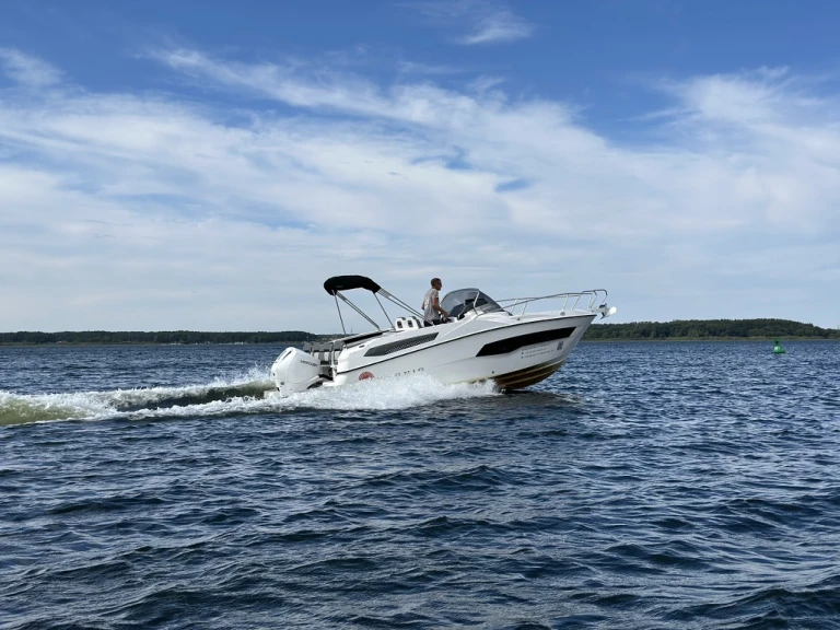 Motorboot mieten in Fleesensee zum besten Preis