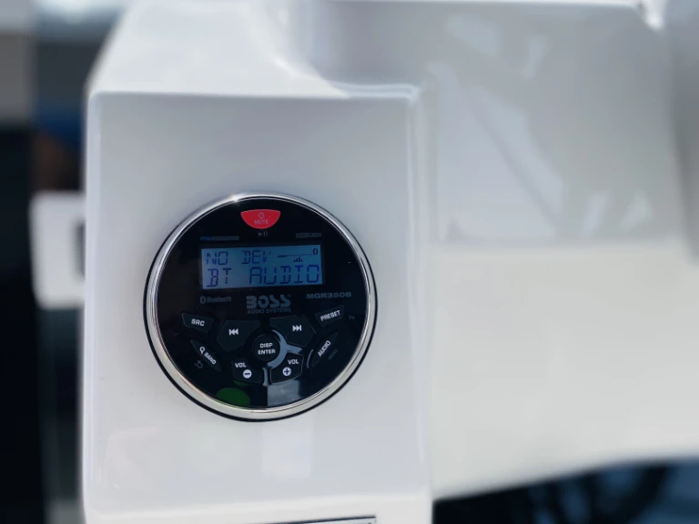 Ein Karnic Karnic SL800 mieten in Fleesensee