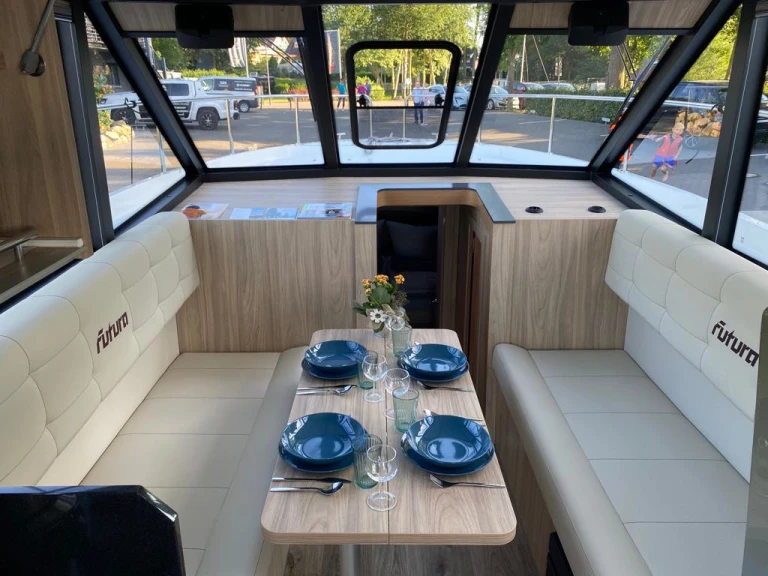 Motorboot mieten in Fleesensee - Cobra Futura 40 Grand Horizon