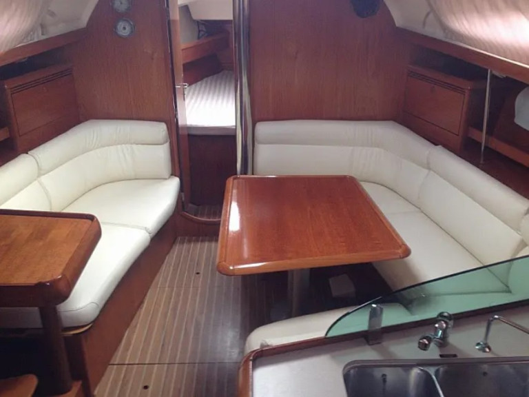 Segelboot mieten in Álimos - Jeanneau Sun Odyssey 37