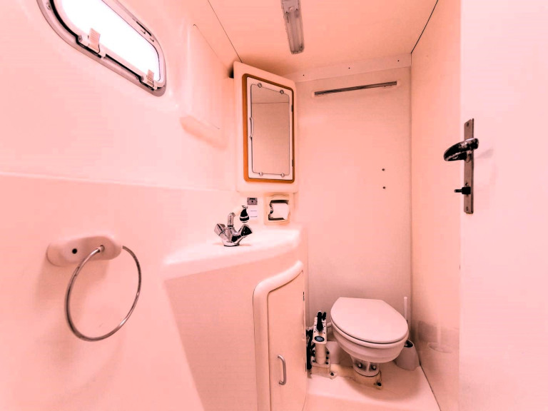 Leopard Leopard 47 mieten Eden Island