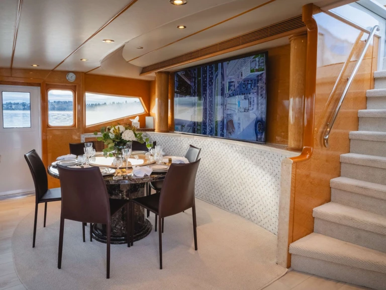 Ein Tarrab Yachts SUMMER SUNSET mieten in Juneau