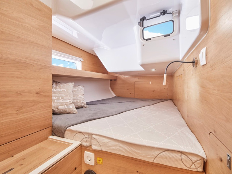 Segelboot mit oder ohne Skipper Elan mieten in Betina