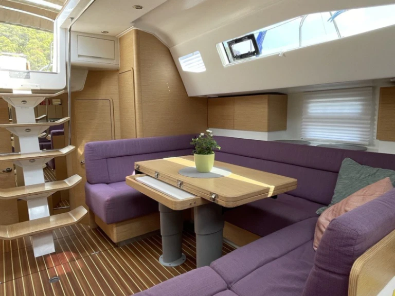 Elan Elan 50 Impression (5 cabins) mieten Betina