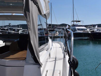 YachtCharter in Trogir - Bavaria Bavaria SR36HT auf SamBoat