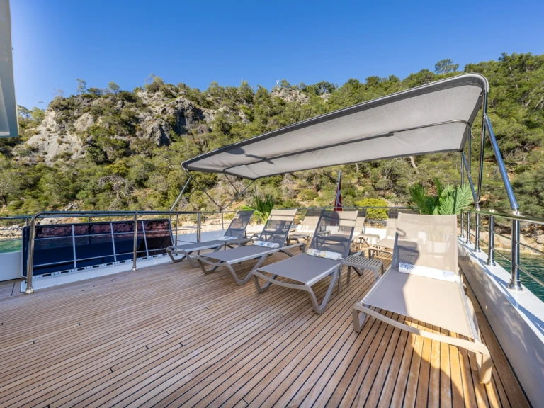 YachtCharter in Fethiye - Custom Made Lila Trawler auf SamBoat