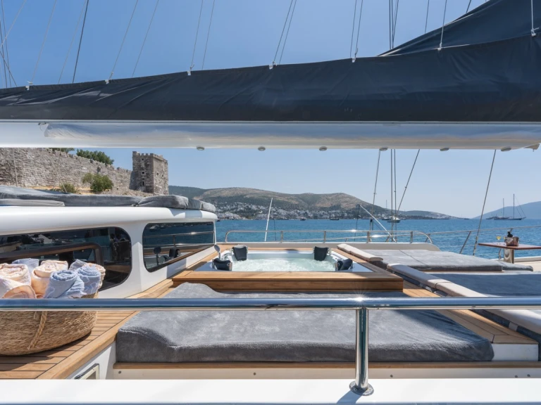 Segelboot mit oder ohne Skipper Custom Made mieten in Bodrum