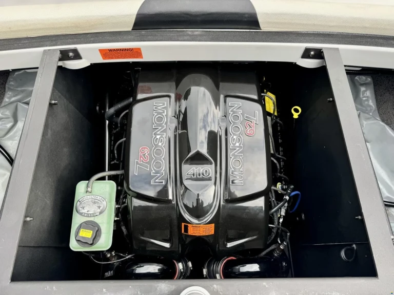 Motorboot mit oder ohne Skipper Malibu mieten in Ouchy