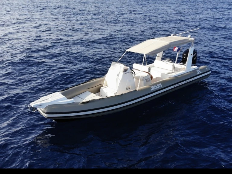 Ein Joker Boat Clubman 26 Special mieten in Grand Piquey