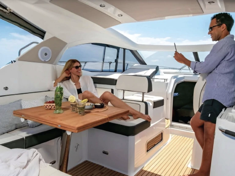 Vermietung Motorboot Jeanneau mit Führerschein