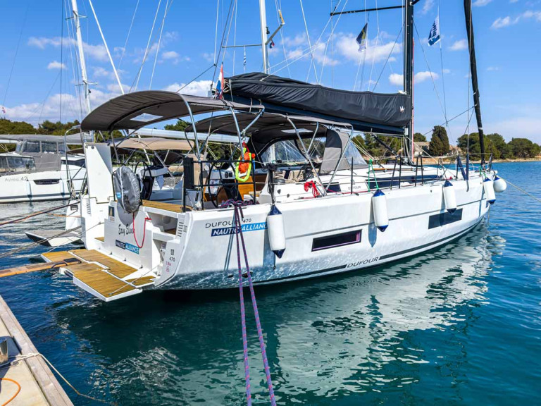 YachtCharter in Pula - Dufour Dufour 470 auf SamBoat