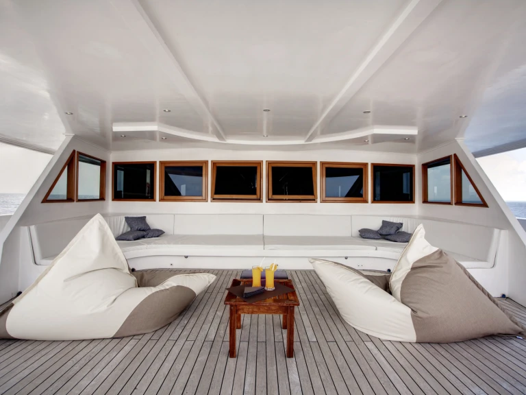 YachtCharter in Hulhumale -  Duke of York - Cabin (triple-1 double + 1 single bed) auf SamBoat