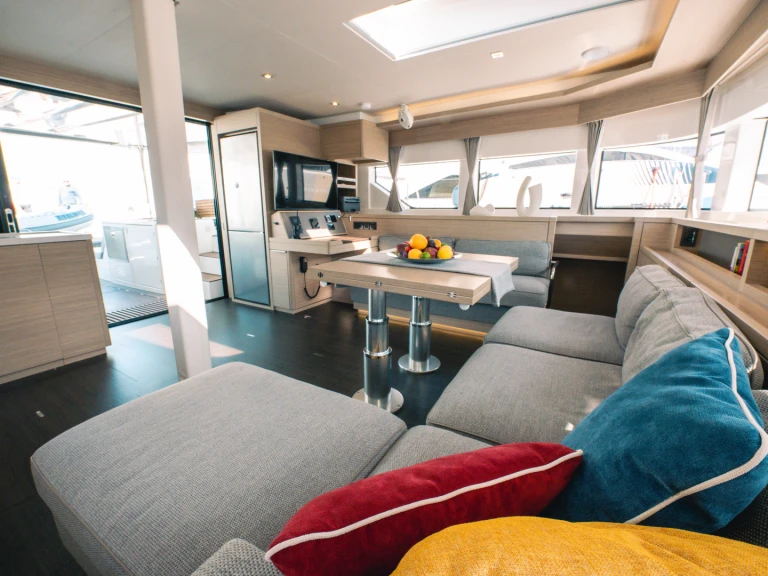 YachtCharter in Olbia - Lagoon Lagoon 55 auf SamBoat