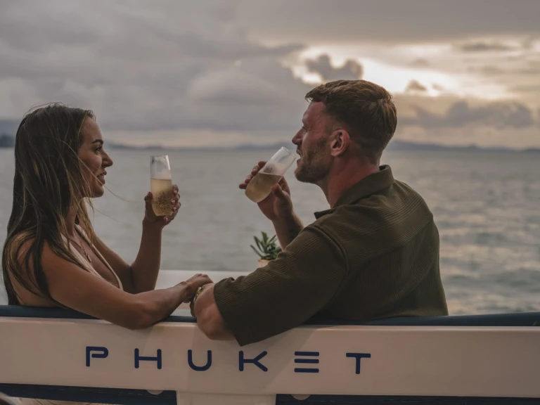 Motorboot mit oder ohne Skipper Galeon mieten in Ko Kaeo (Koh Kaeo)