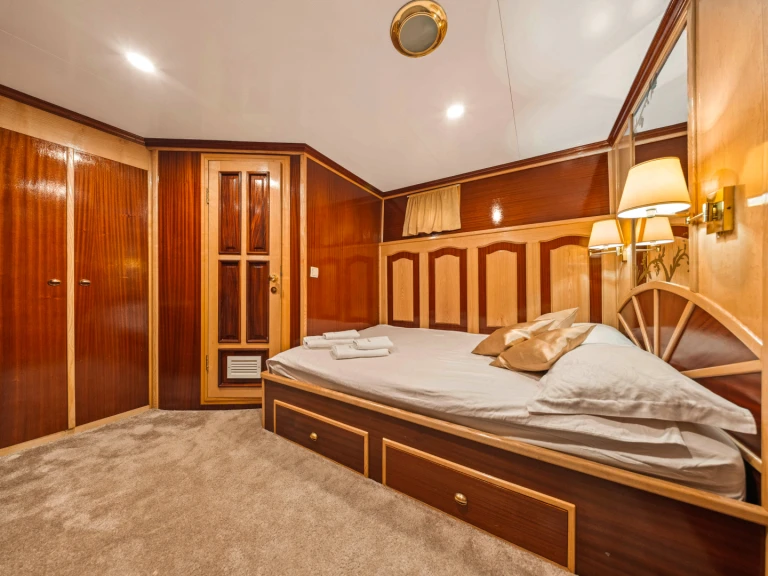 Yacht mieten in Rijeka zum besten Preis