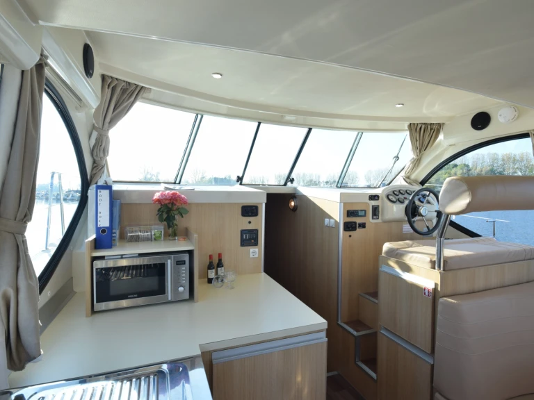 Bootsverleih Nicols Yacht Nicols Octo Fly Kerkdriel Samboat