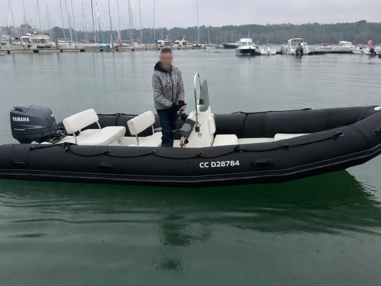 Schlauchboot mit oder ohne Skipper Bombard mieten in Bénodet