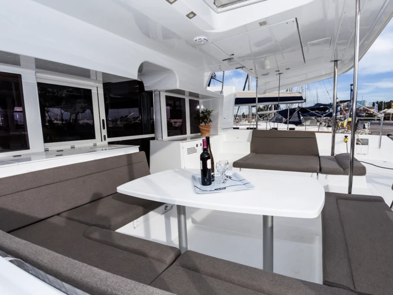 Vermietung Katamaran Lagoon mit Führerschein