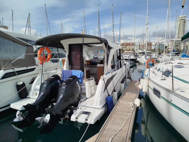 YachtCharter in Port d'Alicante - Bénéteau Antares 9 OB auf SamBoat